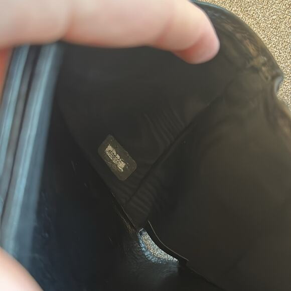 Authentic CHANEL Black Caviar Leather Timeless 'CC' Compact Wallet 4.5” x 4” - Picture 9 of 13